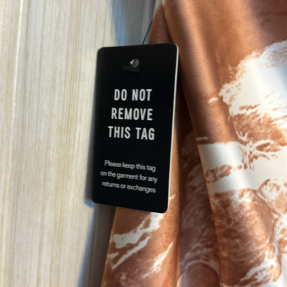 Strapless dress size medium. NWT - Picture 3 of 5